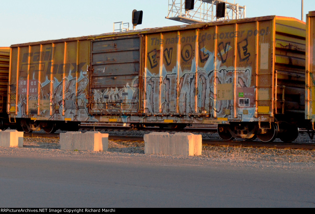 RBOX 38181